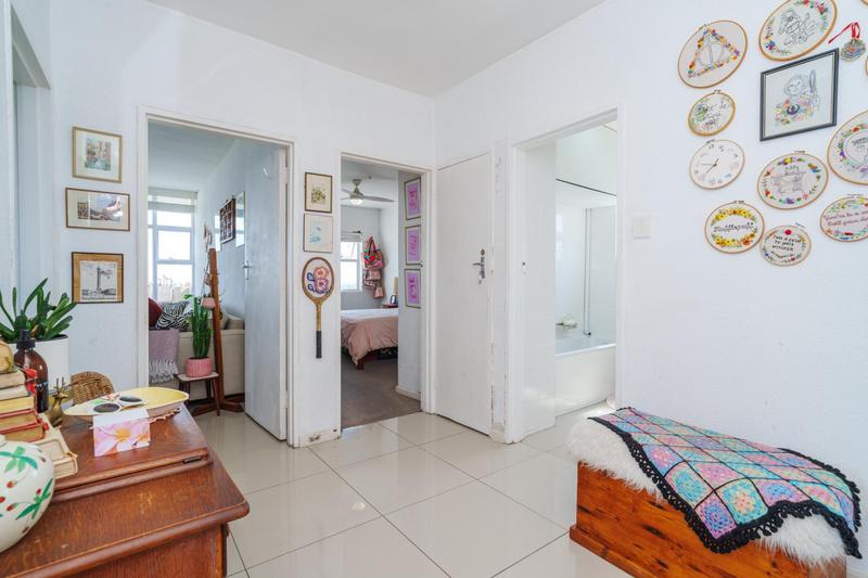 2 Bedroom Property for Sale in Kenilworth Western Cape